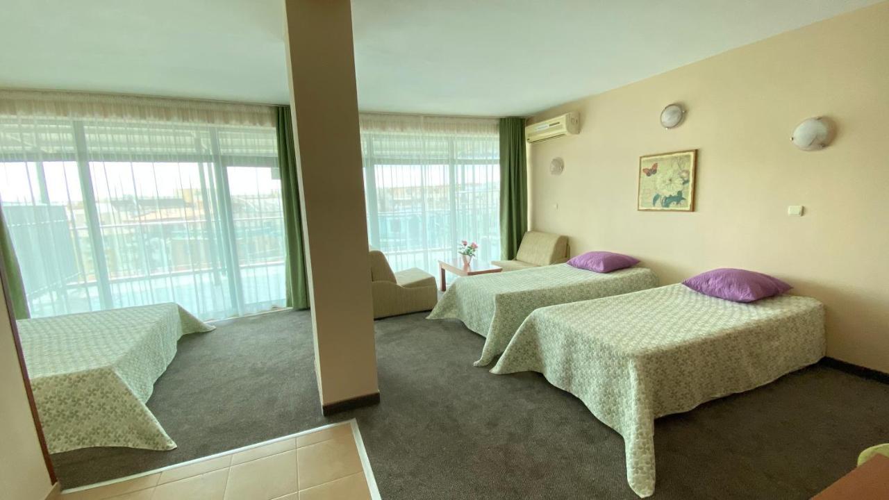 Hotel L&B- Free Parking Сонячний Берег Екстер'єр фото