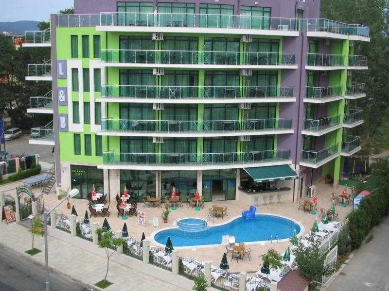 Hotel L&B- Free Parking Сонячний Берег Екстер'єр фото