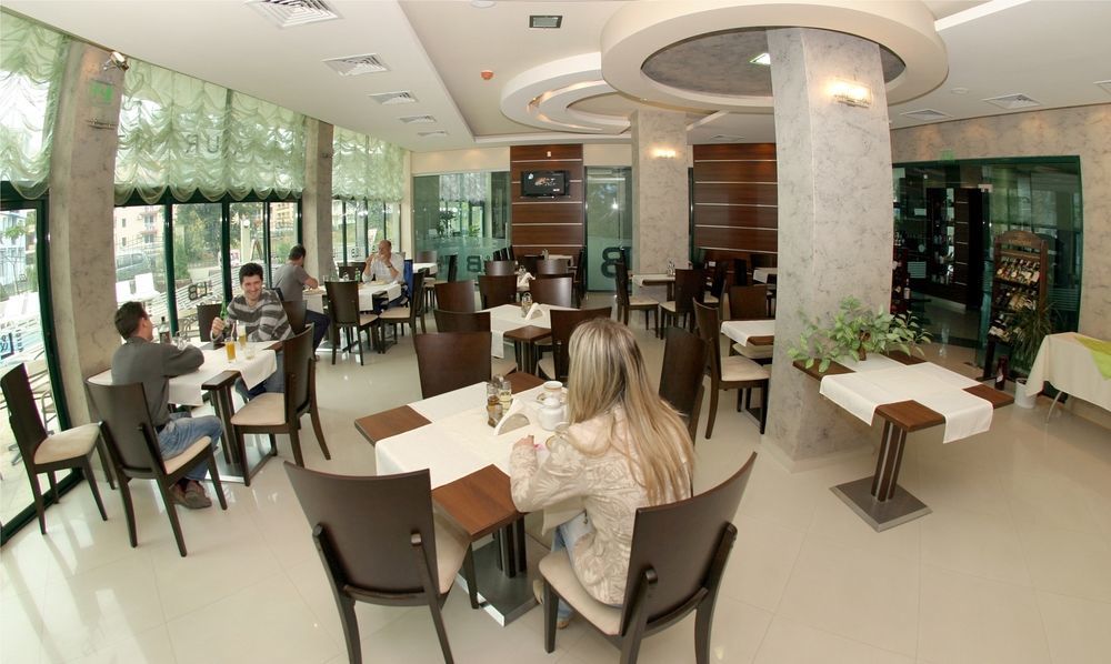 Hotel L&B- Free Parking Сонячний Берег Екстер'єр фото