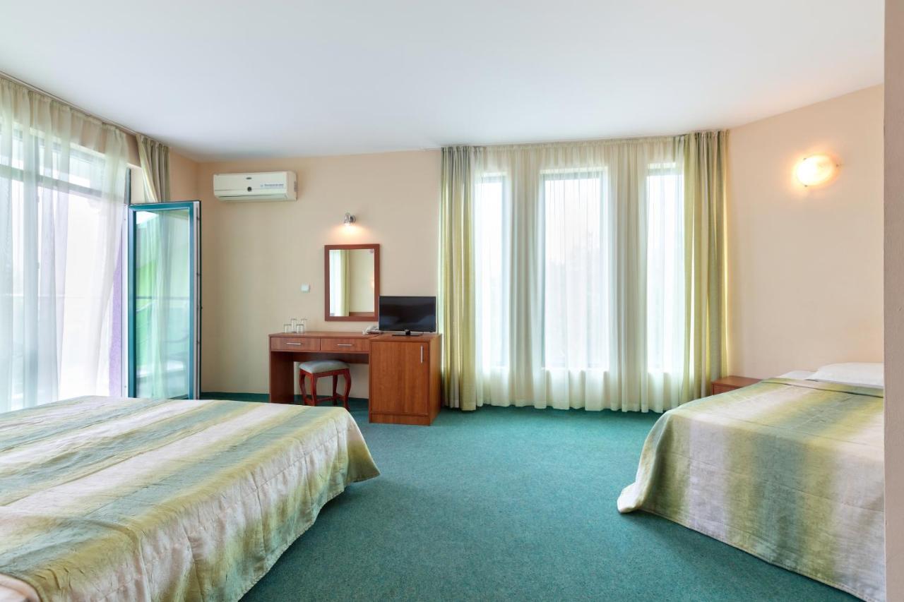 Hotel L&B- Free Parking Сонячний Берег Екстер'єр фото